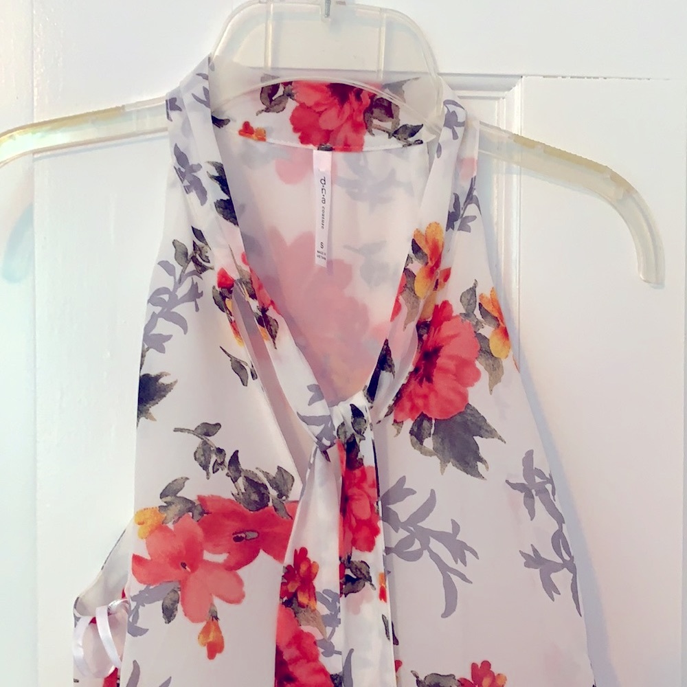 FLOWERS STYLE TOP